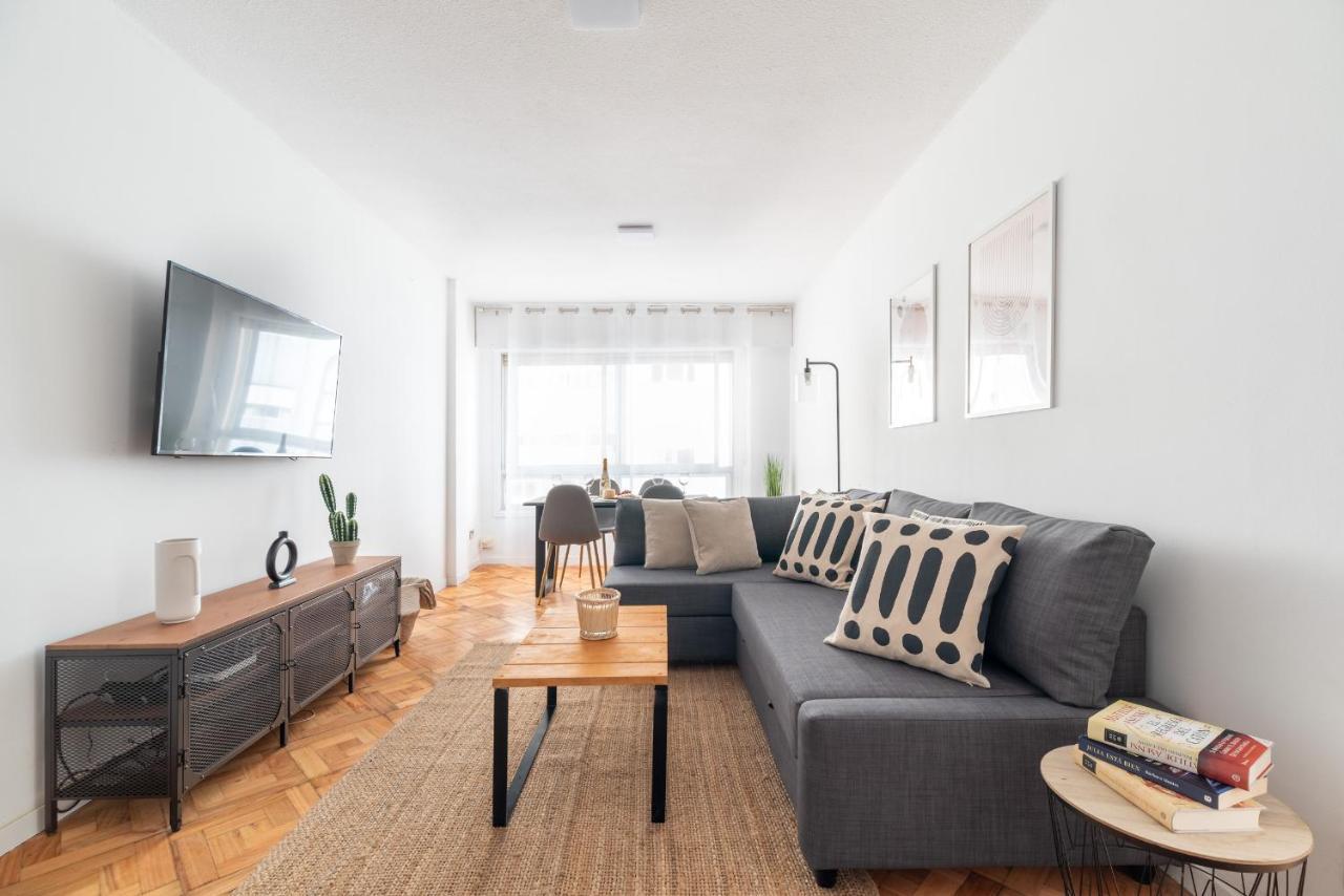 Moderno Apartamento Con Parking Apartment Vigo Exterior photo